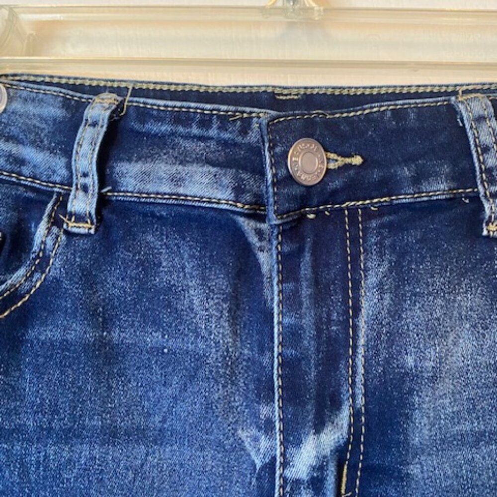 Shein Blue Jean distress jean shorts - Picture 7 of 14